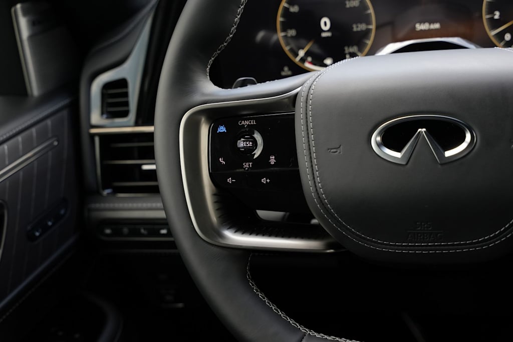Thumbnail: 2026 INFINITI QX80 - 20
