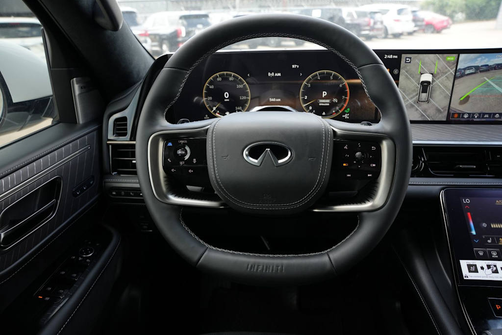 Thumbnail: 2026 INFINITI QX80 - 8