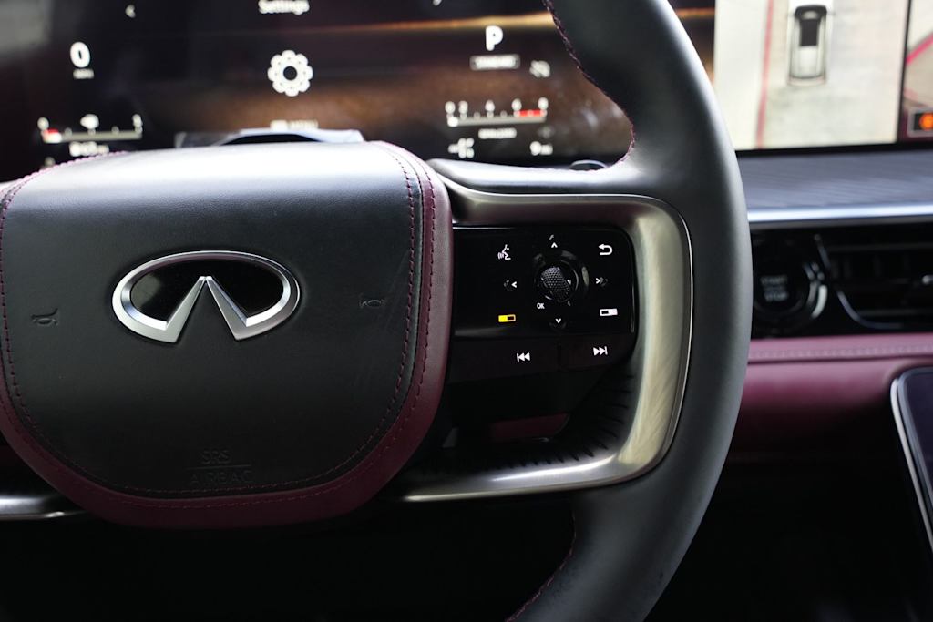 Thumbnail: 2026 INFINITI QX80 - 25