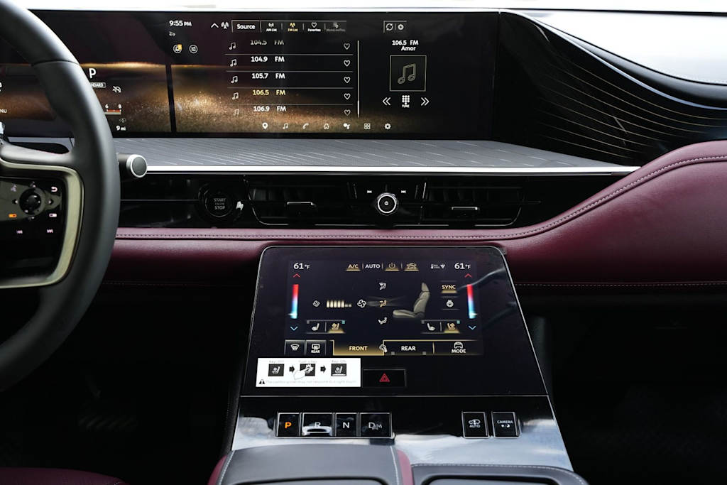Thumbnail: 2026 INFINITI QX80 - 21