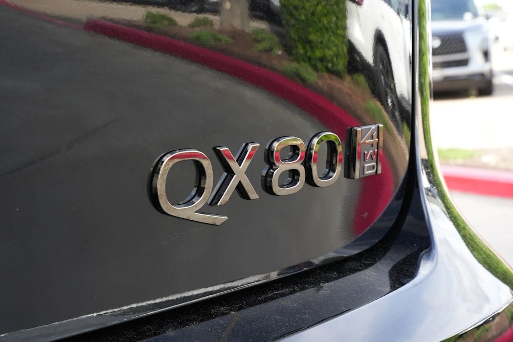 Thumbnail: 2026 INFINITI QX80 - 7