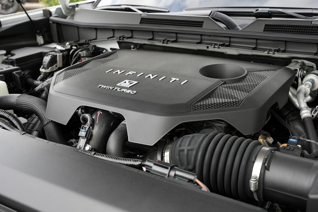 Thumbnail: 2026 INFINITI QX80 - 9