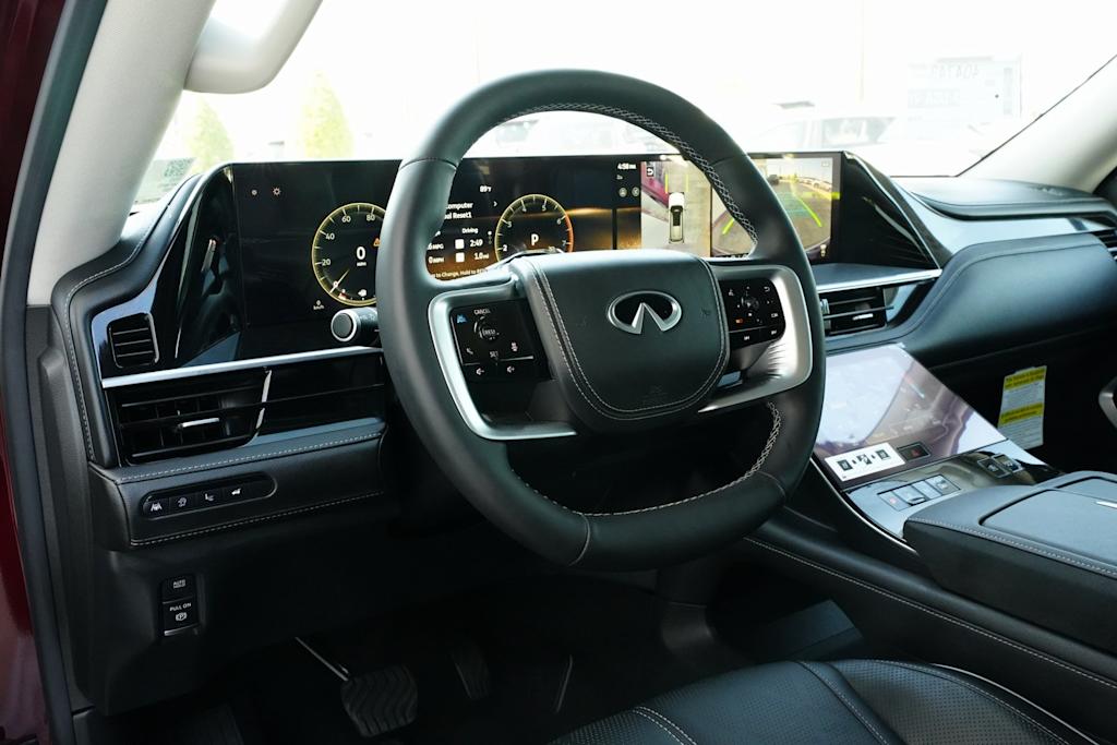 Thumbnail: 2025 INFINITI QX80 - 14