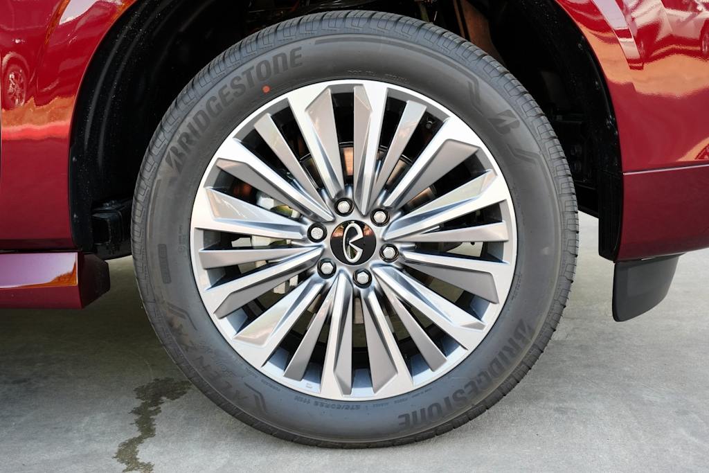 Thumbnail: 2025 INFINITI QX80 - 8