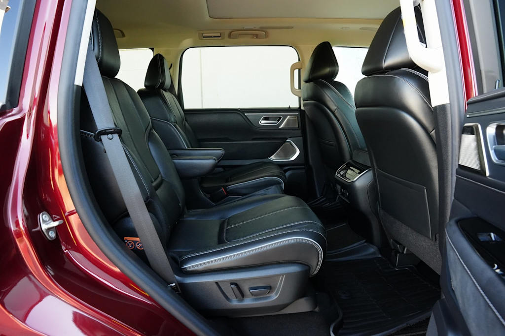 Thumbnail: 2025 INFINITI QX80 - 26