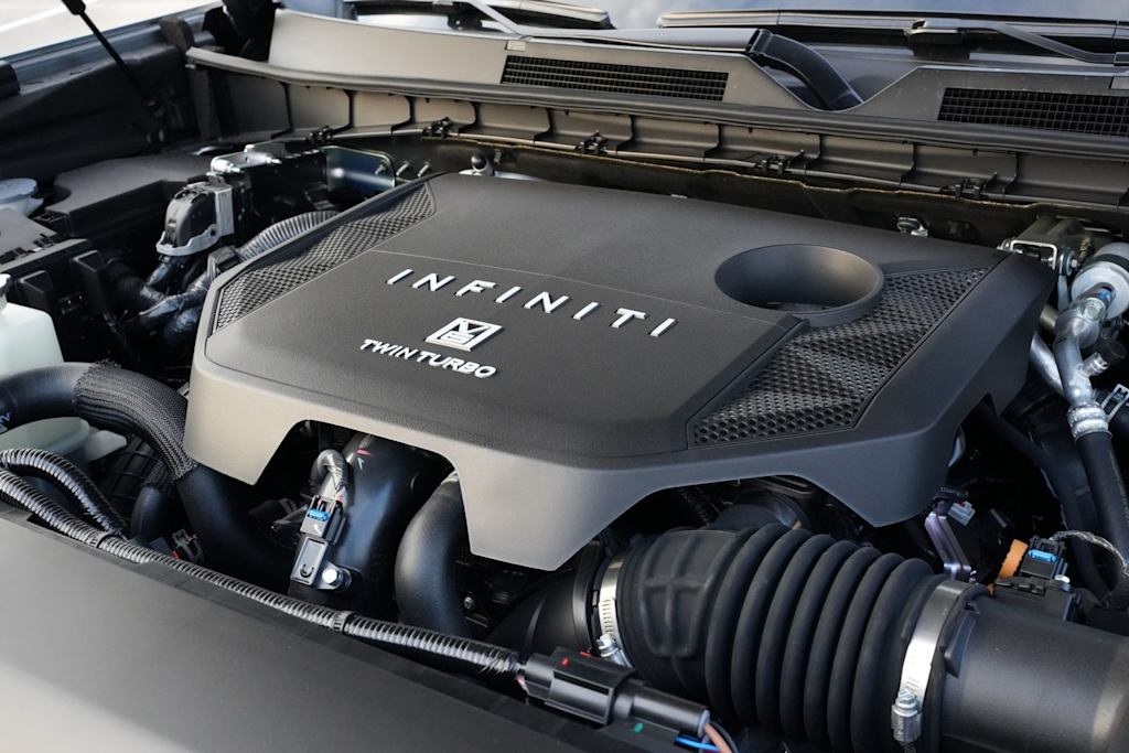 Thumbnail: 2026 INFINITI QX80 - 9