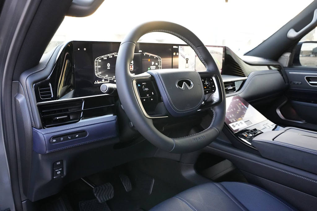 Thumbnail: 2026 INFINITI QX80 - 14