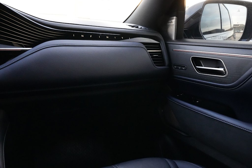 Thumbnail: 2026 INFINITI QX80 - 20