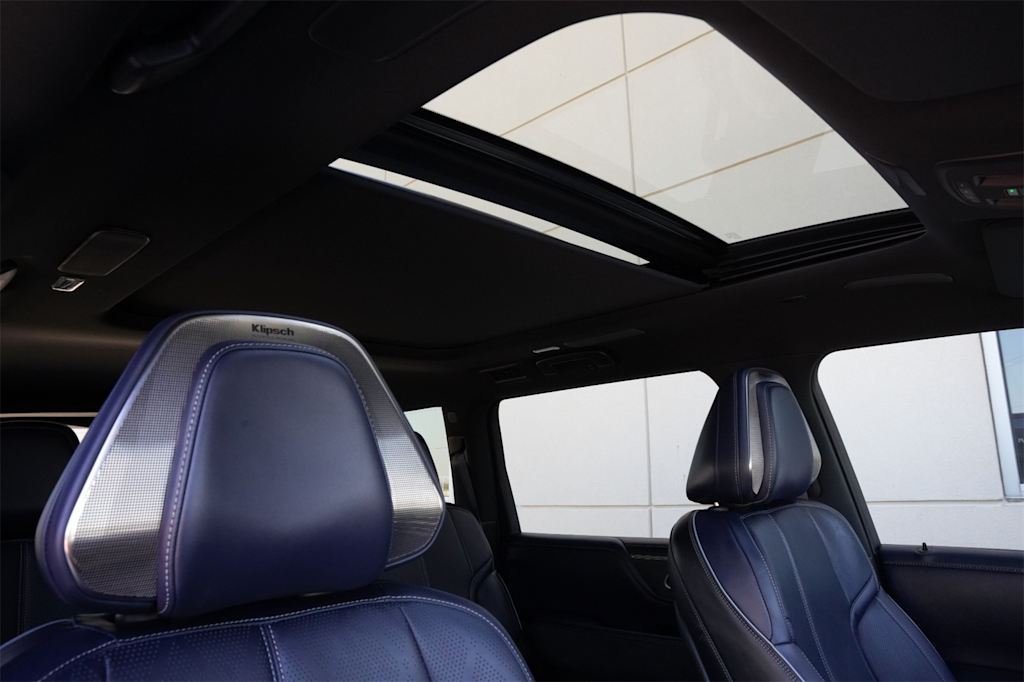 Thumbnail: 2026 INFINITI QX80 - 27