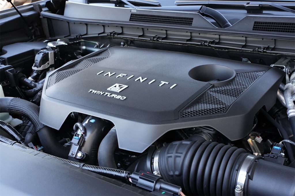 Thumbnail: 2026 INFINITI QX80 - 8