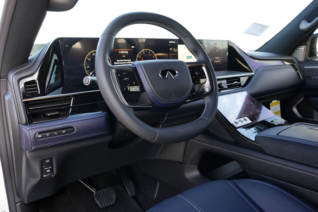 Thumbnail: 2026 INFINITI QX80 - 9