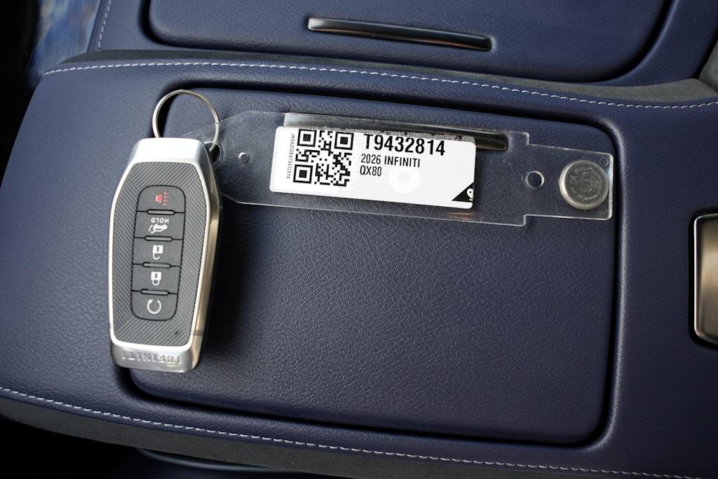 Thumbnail: 2026 INFINITI QX80 - 16