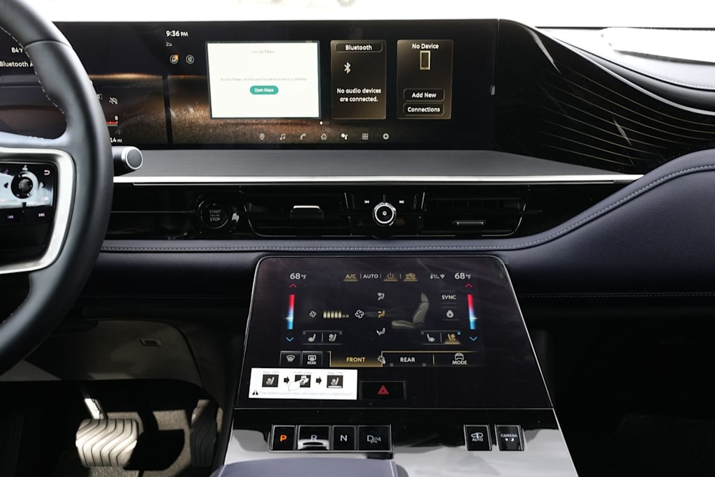 Thumbnail: 2026 INFINITI QX80 - 15