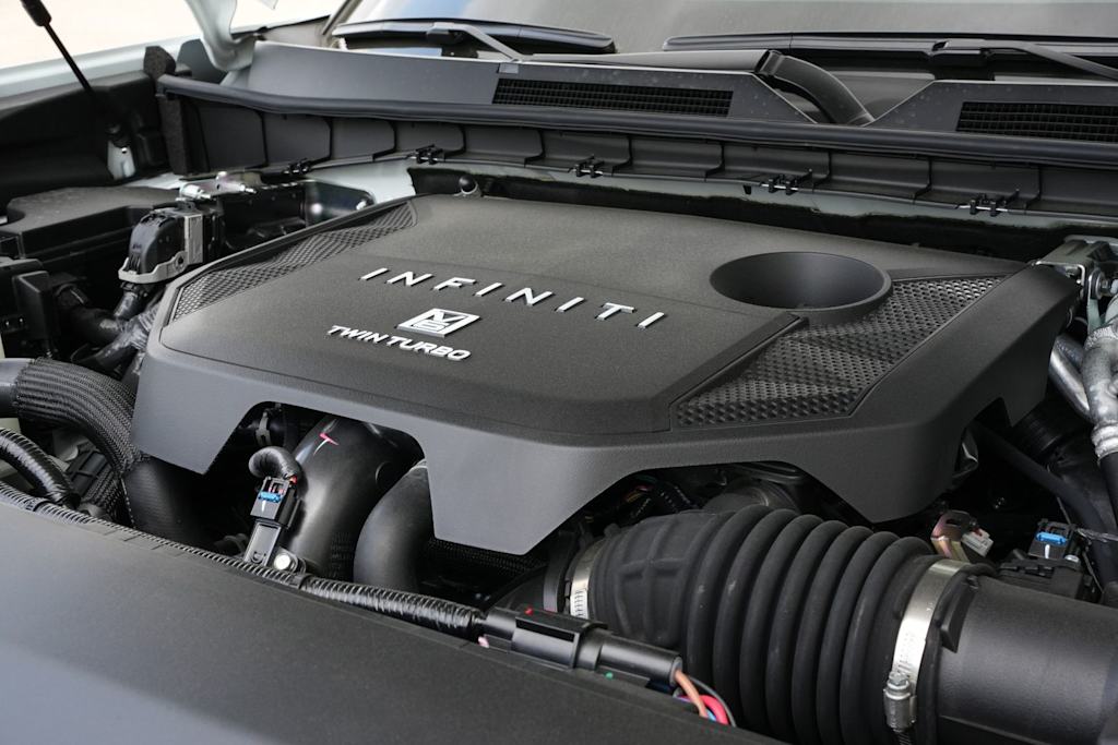 Thumbnail: 2026 INFINITI QX80 - 8