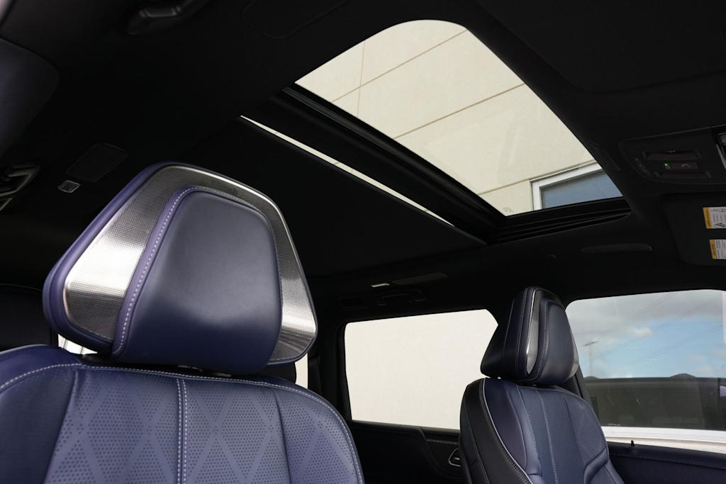 Thumbnail: 2026 INFINITI QX80 - 27