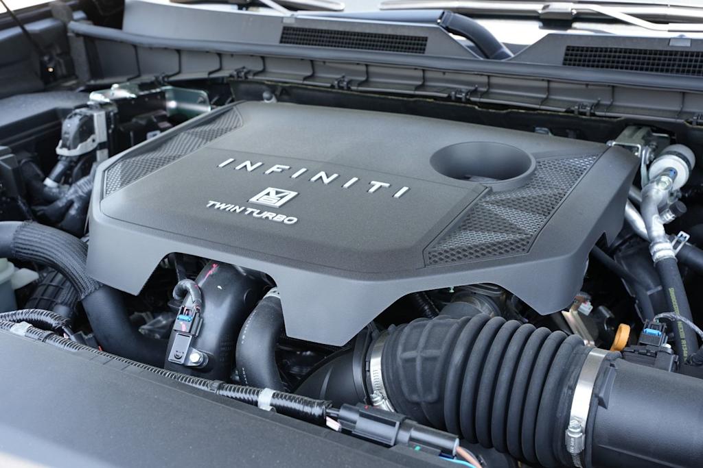 Thumbnail: 2026 INFINITI QX80 - 8