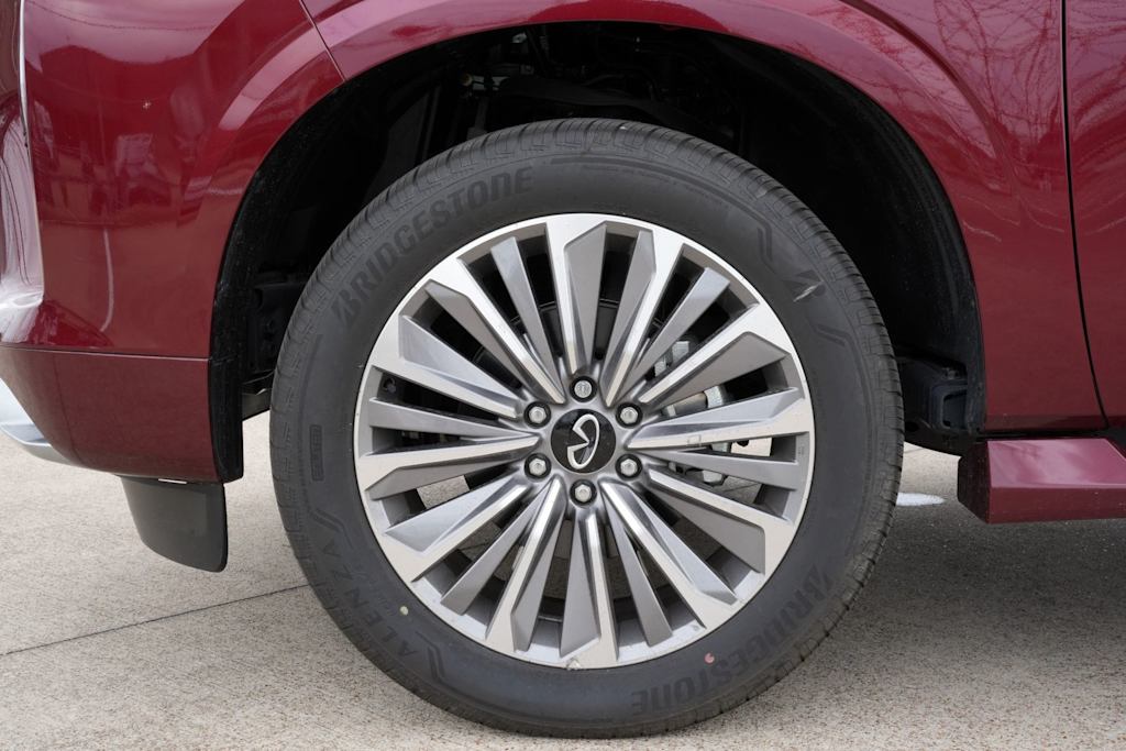 Thumbnail: 2025 INFINITI QX80 - 8