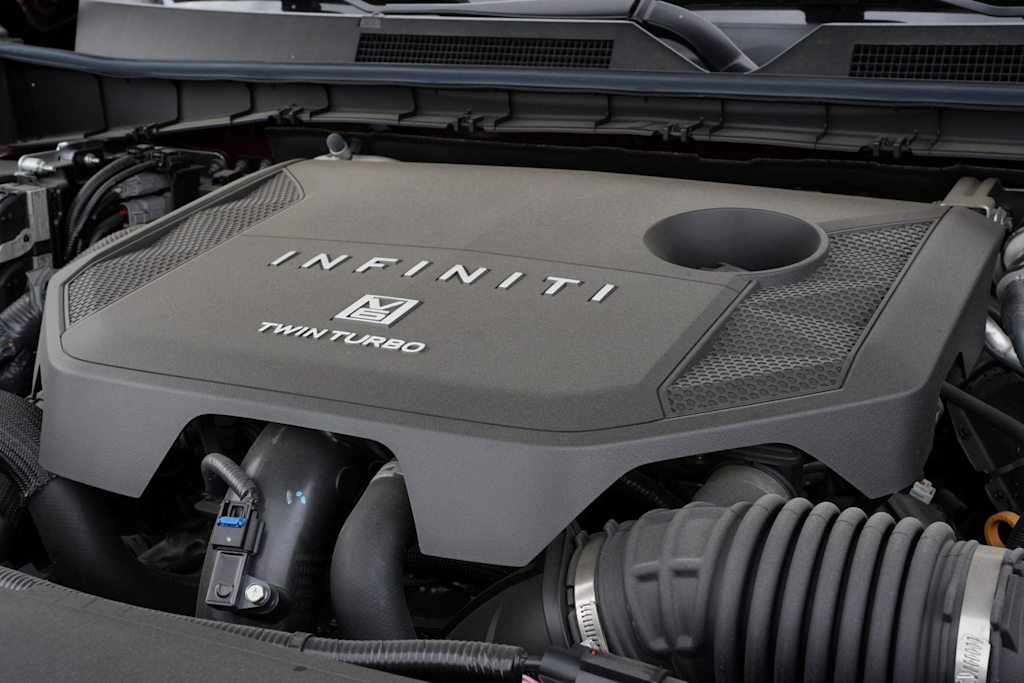 Thumbnail: 2025 INFINITI QX80 - 9