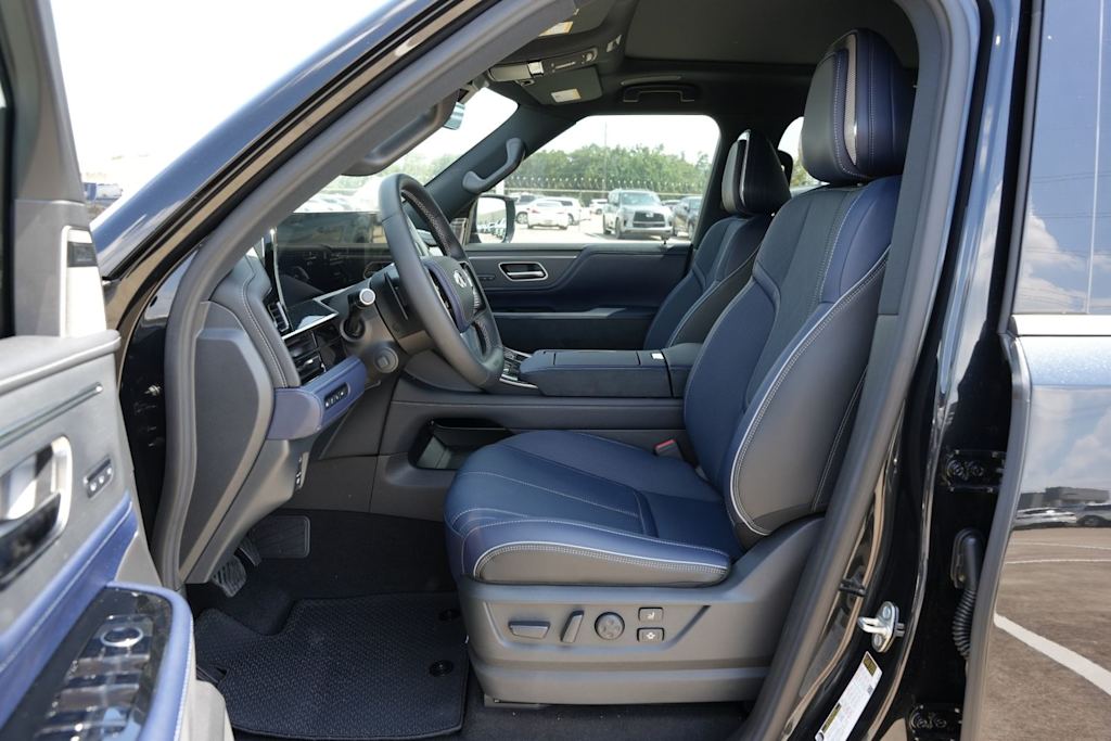 Thumbnail: 2026 INFINITI QX80 - 11