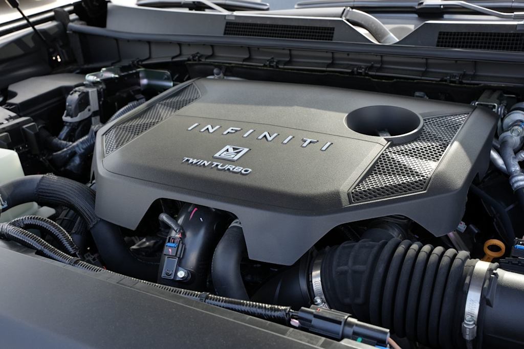 Thumbnail: 2026 INFINITI QX80 - 9