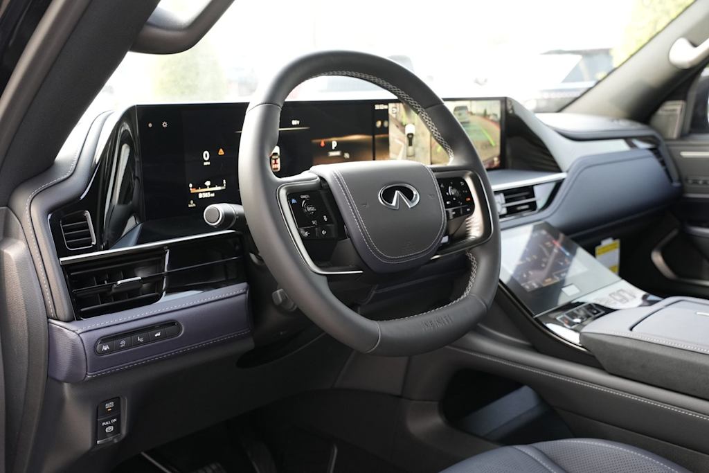 Thumbnail: 2026 INFINITI QX80 - 12