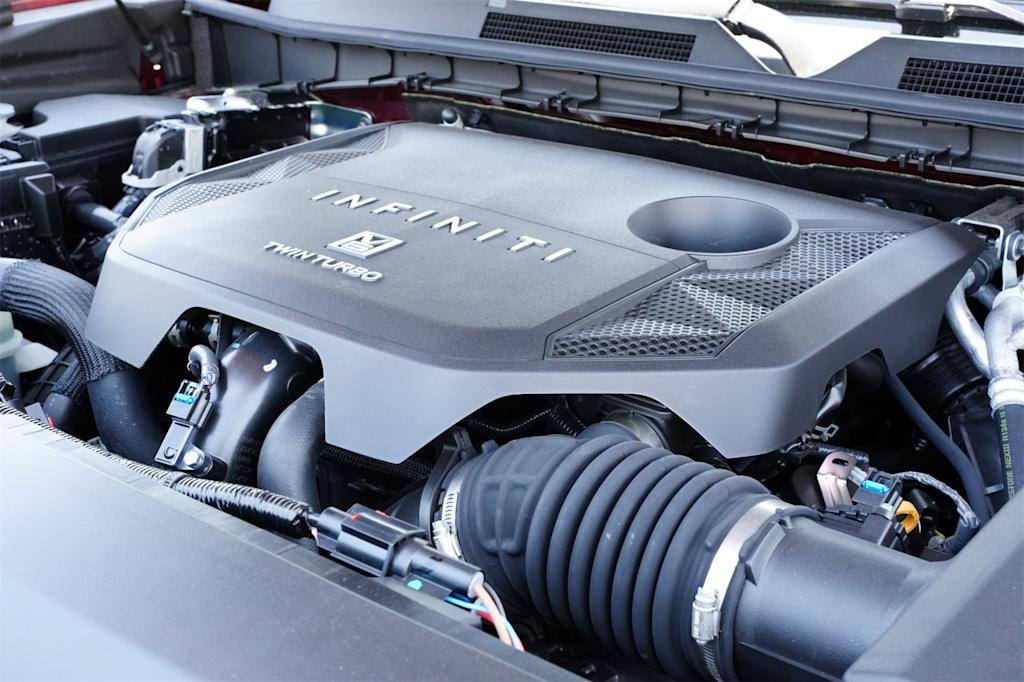 Thumbnail: 2025 INFINITI QX80 - 9