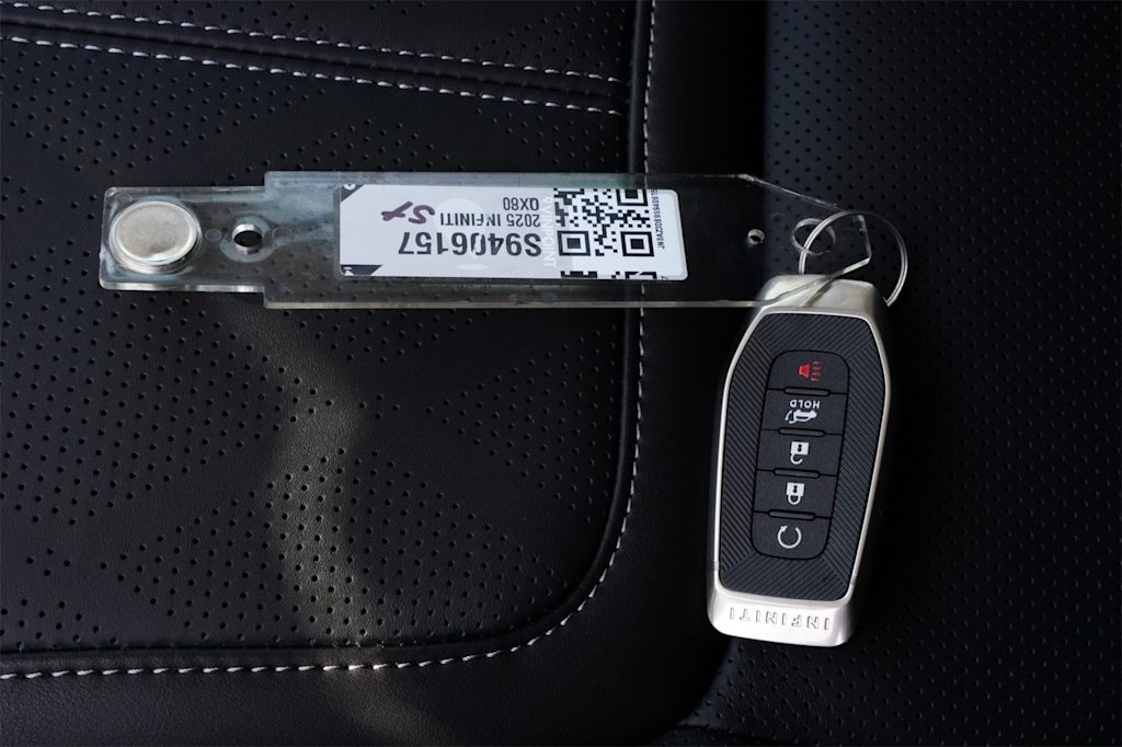 Thumbnail: 2025 INFINITI QX80 - 29