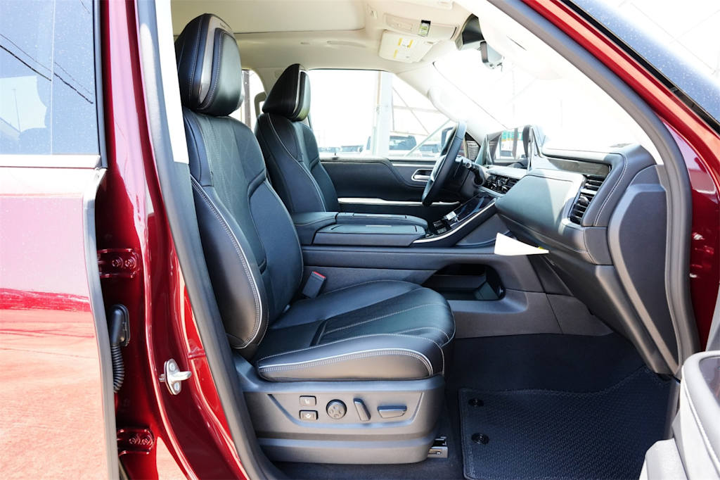 Thumbnail: 2025 INFINITI QX80 - 27