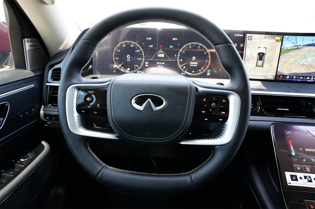 Thumbnail: 2025 INFINITI QX80 - 10