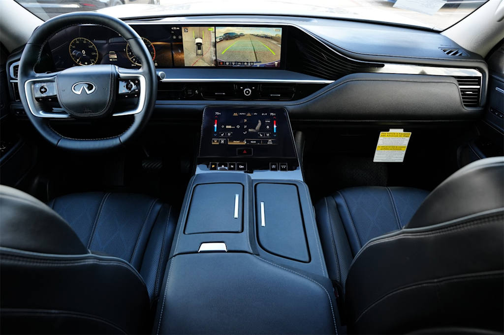 Thumbnail: 2025 INFINITI QX80 - 2