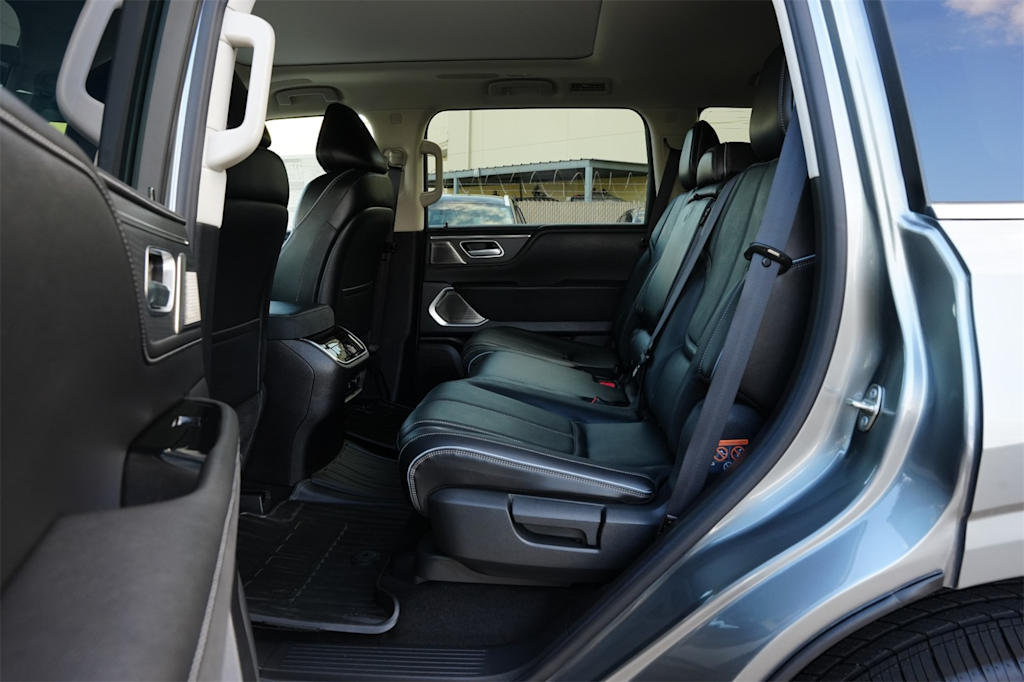 Thumbnail: 2025 INFINITI QX80 - 13