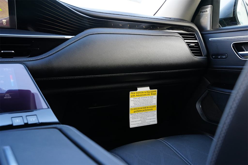 Thumbnail: 2025 INFINITI QX80 - 21