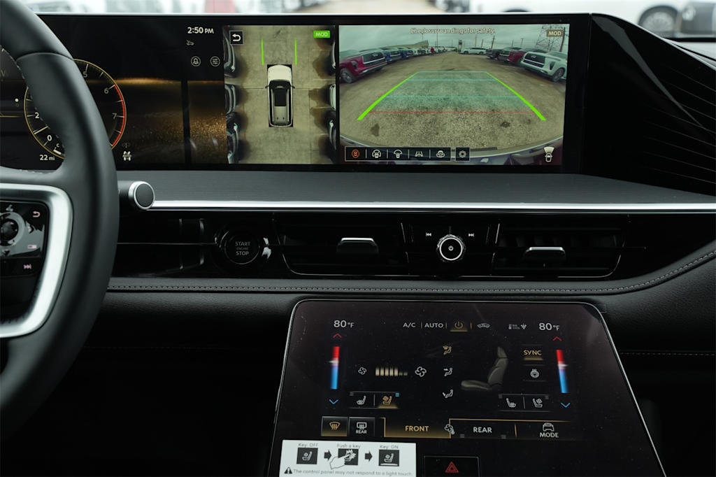 Thumbnail: 2025 INFINITI QX80 - 24