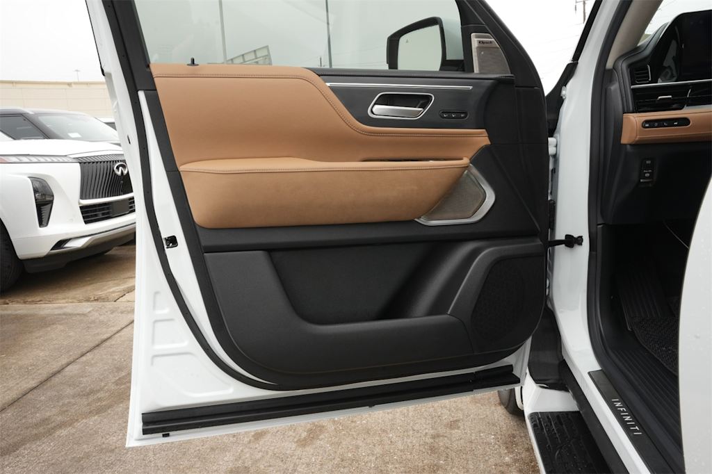 Thumbnail: 2025 INFINITI QX80 - 26