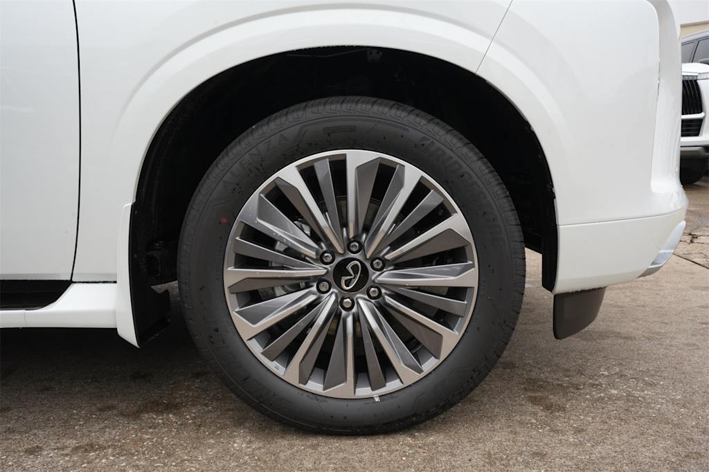 Thumbnail: 2025 INFINITI QX80 - 8
