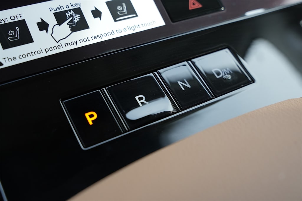 Thumbnail: 2025 INFINITI QX80 - 24