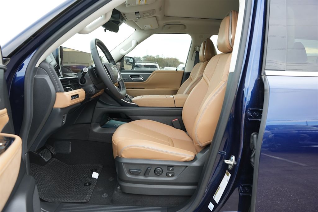 Thumbnail: 2025 INFINITI QX80 - 11