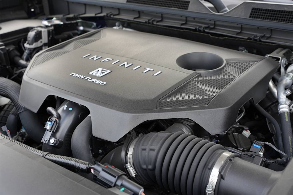 Thumbnail: 2025 INFINITI QX80 - 9