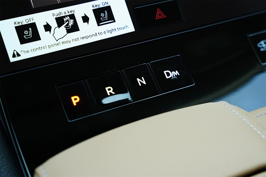 Thumbnail: 2025 INFINITI QX80 - 18