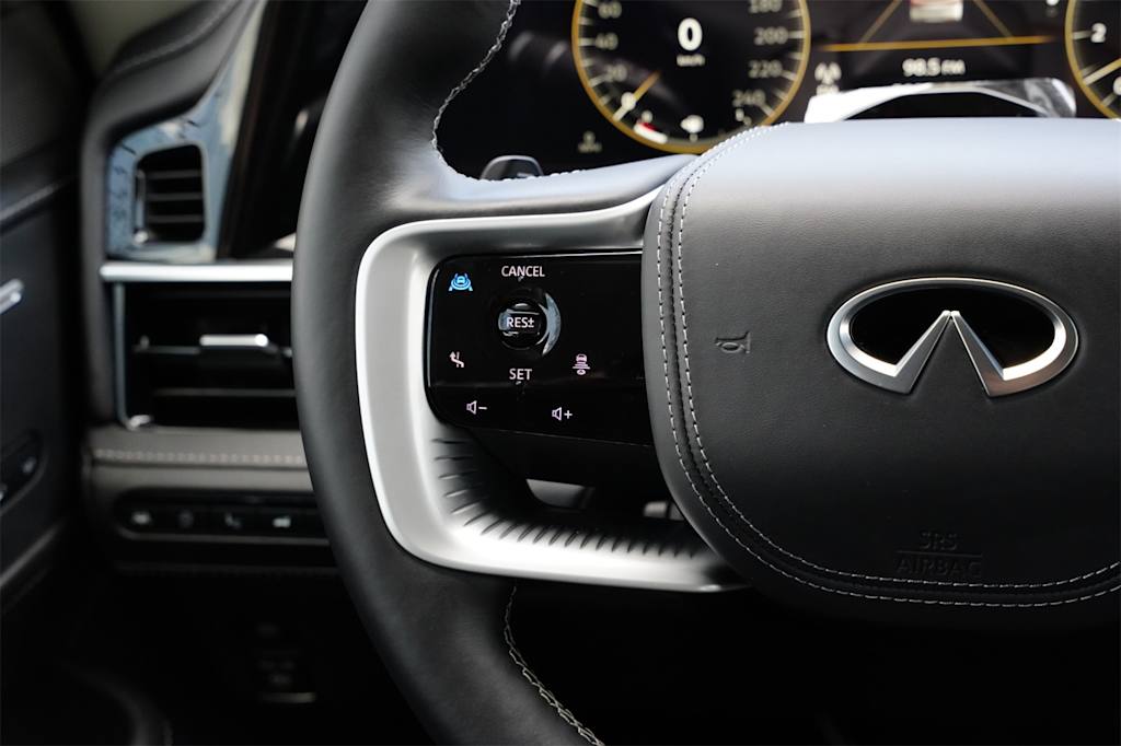 Thumbnail: 2025 INFINITI QX80 - 21