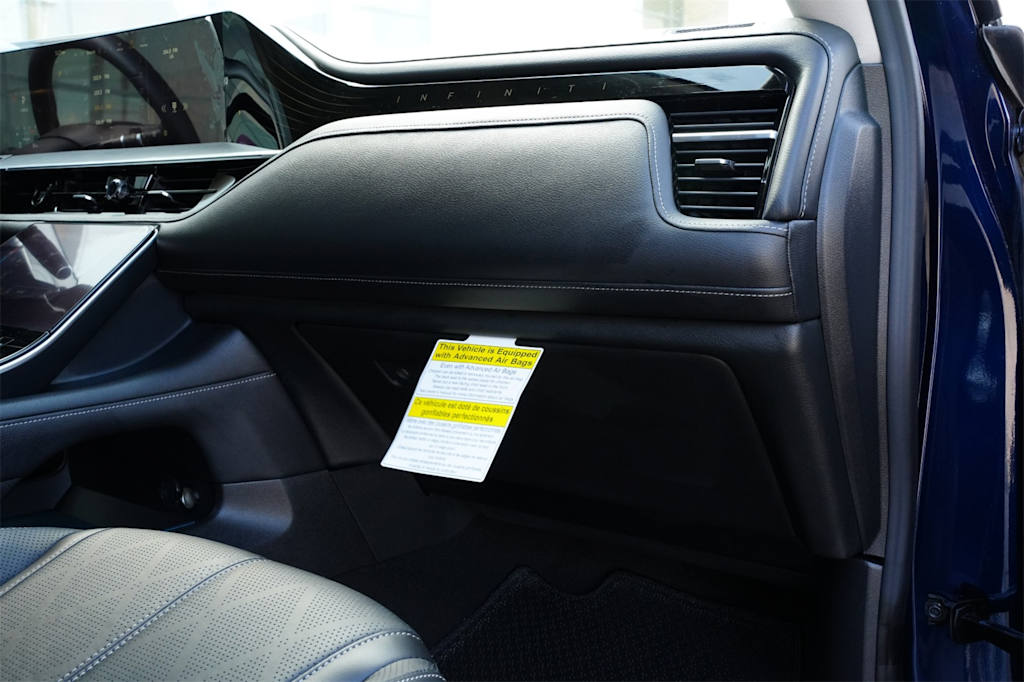Thumbnail: 2025 INFINITI QX80 - 26