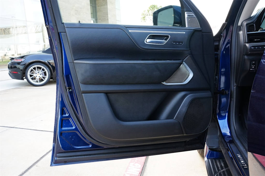 Thumbnail: 2025 INFINITI QX80 - 24