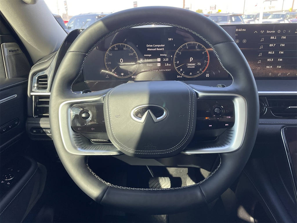 Thumbnail: 2025 INFINITI QX80 - 10