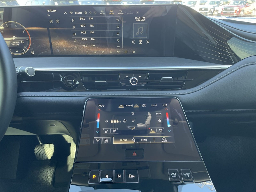 Thumbnail: 2025 INFINITI QX80 - 16