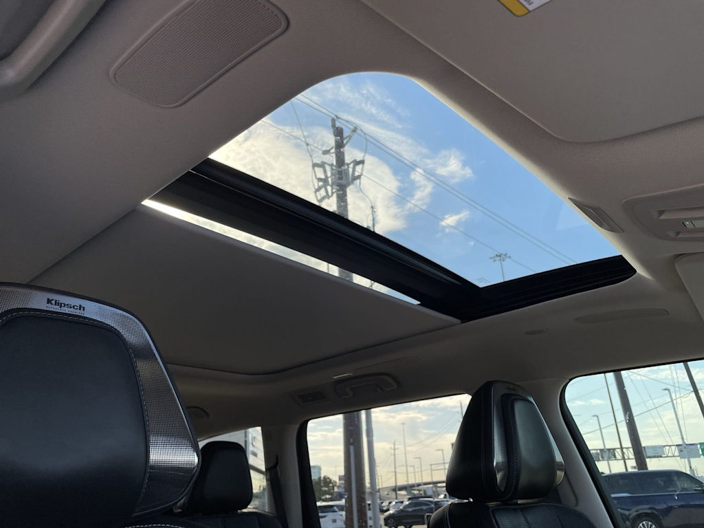 Thumbnail: 2025 INFINITI QX80 - 30