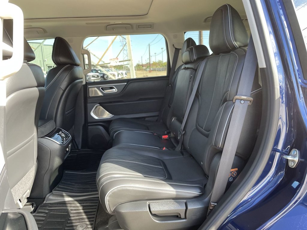 Thumbnail: 2025 INFINITI QX80 - 26