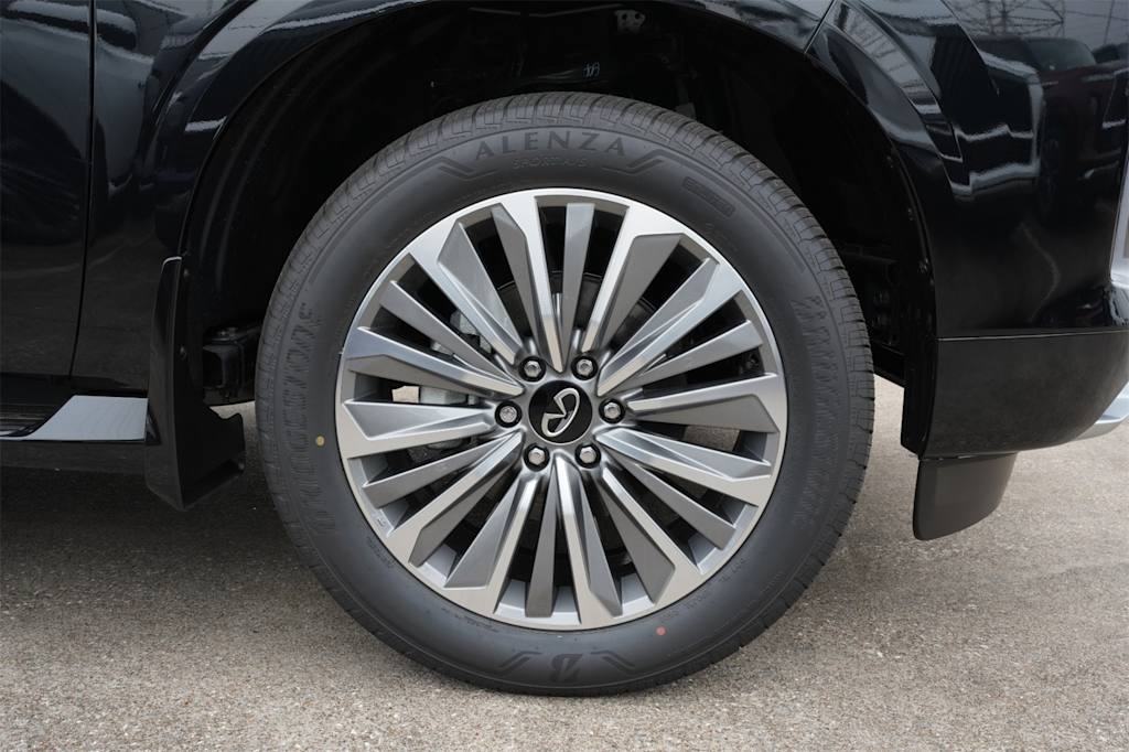 Thumbnail: 2025 INFINITI QX80 - 7