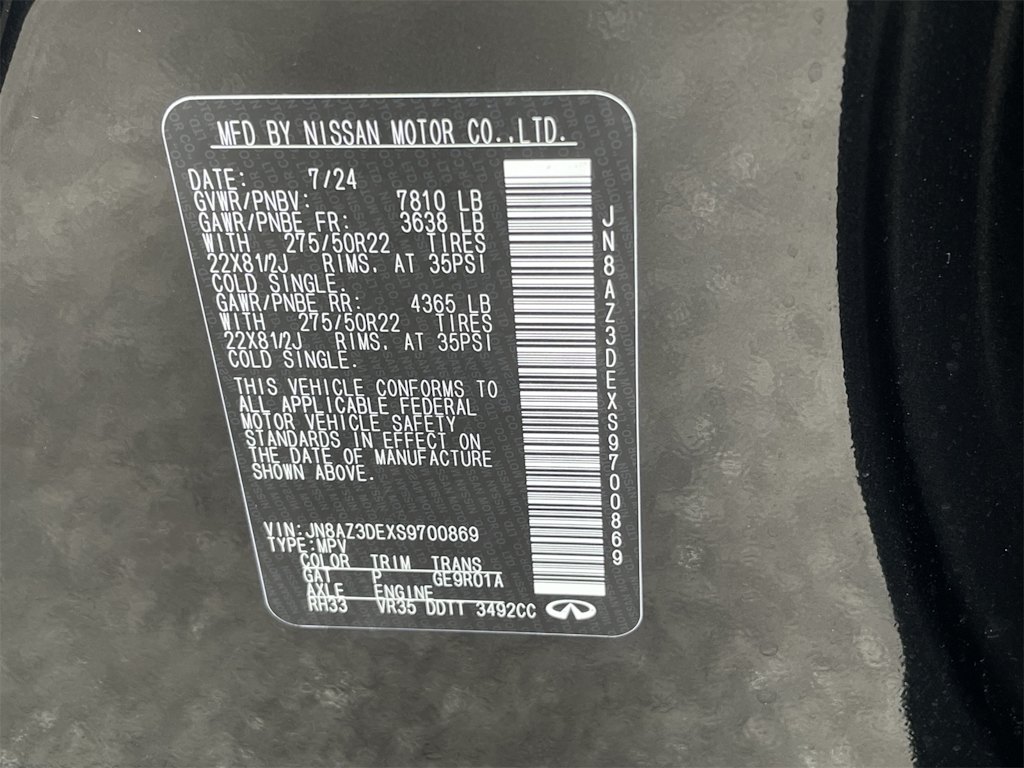 Thumbnail: 2025 INFINITI QX80 - 17