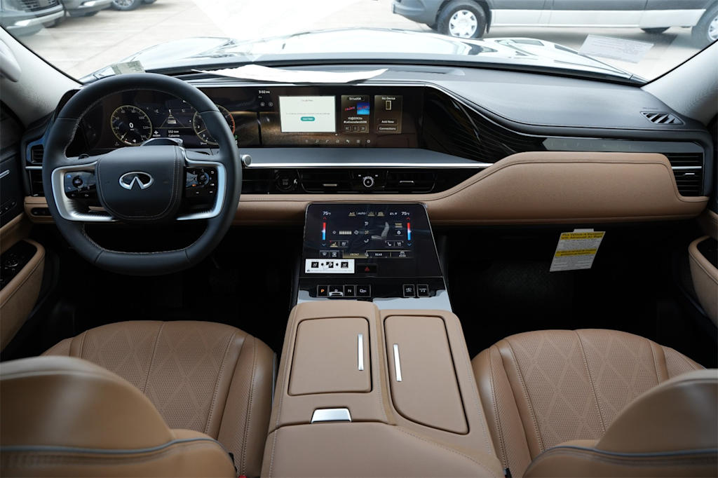 Thumbnail: 2025 INFINITI QX80 - 2