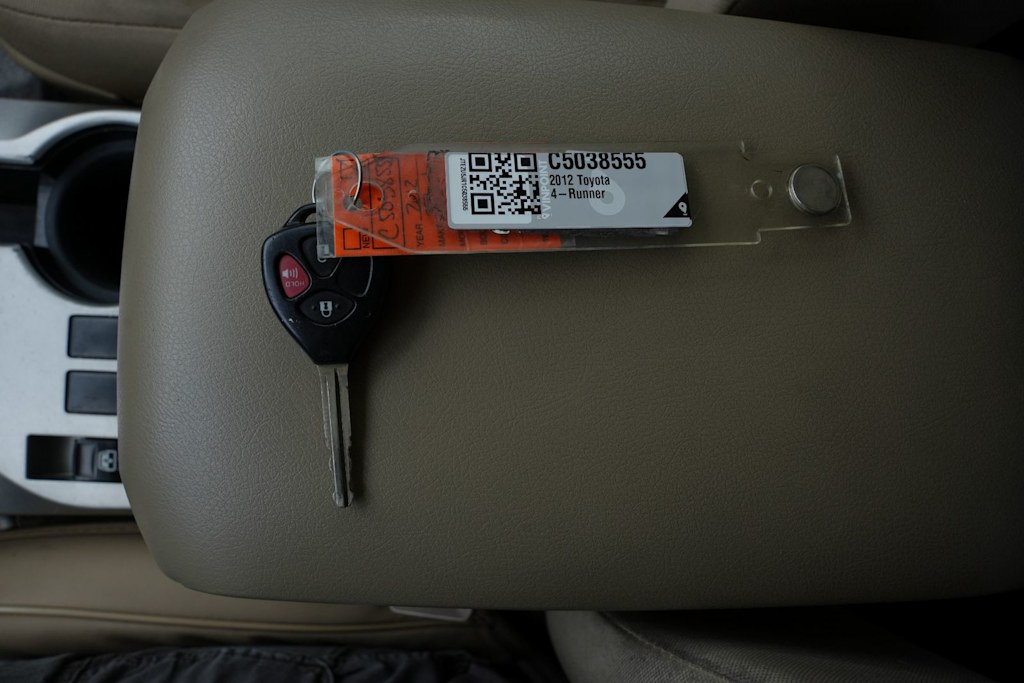 Thumbnail: 2012 Toyota 4Runner - 24